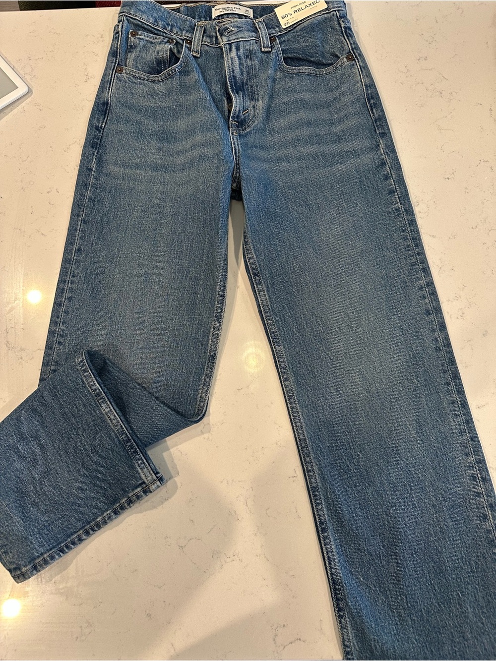 Abercrombie & Fitch Relaxed Straight Mid Blue Jeans